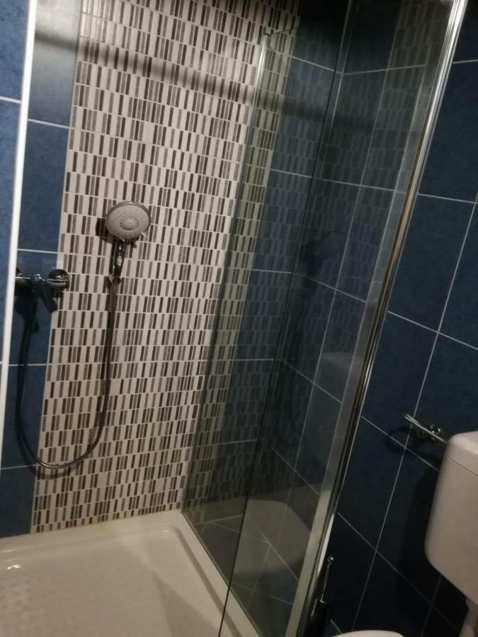 Apartman Adriatic 特罗吉尔 外观 照片